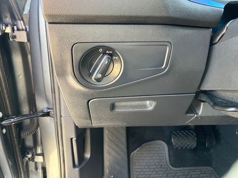 Used 2024 Volkswagen Tiguan S image 22