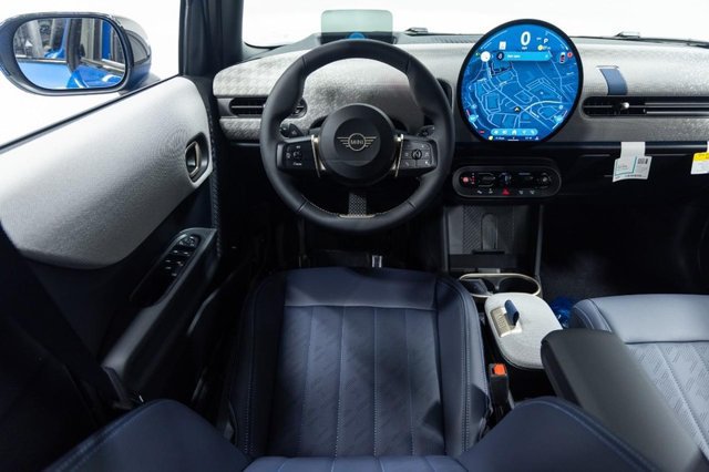 New 2027 MINI Cooper 4-Door Hardtop FWD image 3
