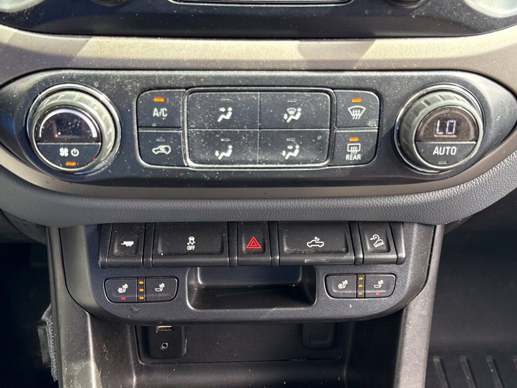 Used 2016 Chevrolet Colorado Z71 AWD/4WD image 21