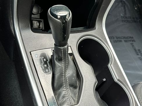 Used 2015 Toyota Camry LE image 21