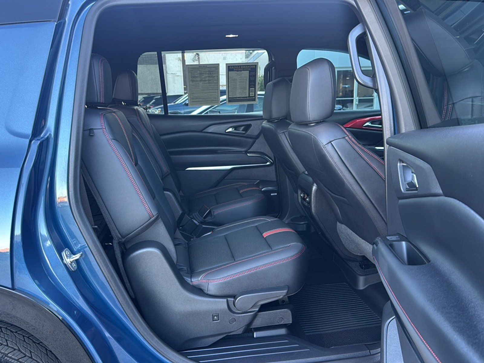 Used 2024 Chevrolet Traverse RS w/ LPO, Floor Liner Package AWD/4WD image 22
