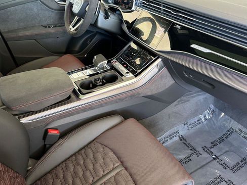 New 2026 Audi RS Q8 performance image 15