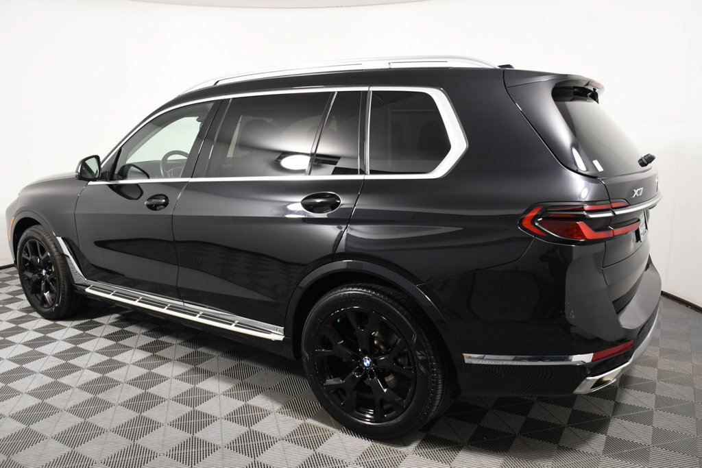 Used 2023 BMW X7 xDrive40i w/ Executive Package AWD/4WD image 3