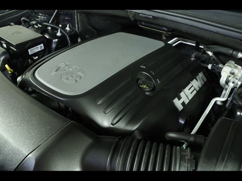 Used 2023 Dodge Durango R/T w/ Hemi Orange Plus Package AWD/4WD image 22