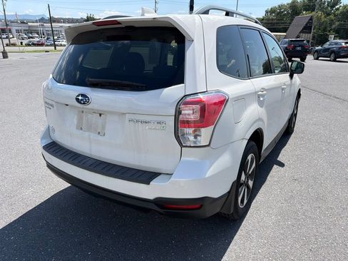 Used 2017 Subaru Forester 2.5i Premium w/ Protection Package #1 AWD/4WD image 5