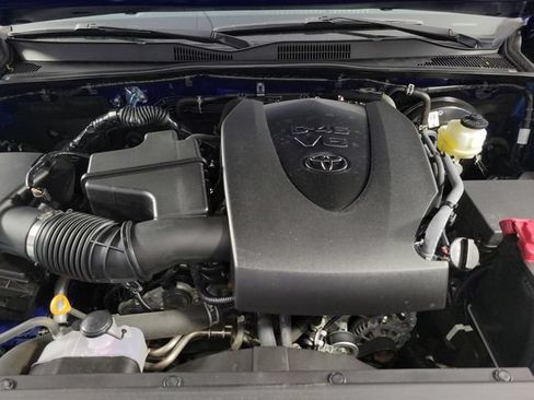 Used 2023 Toyota Tacoma SR5 AWD/4WD image 13