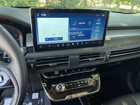 New 2025 Lincoln Corsair FWD image 20