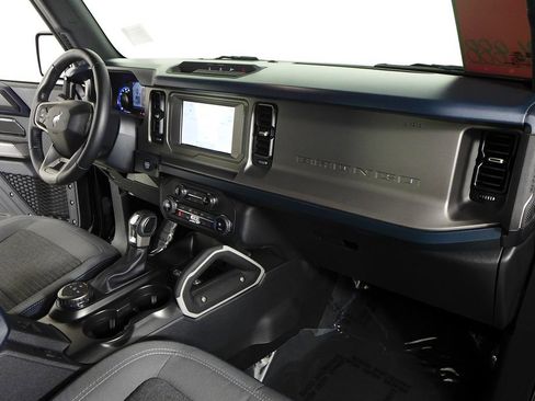 Used 2023 Ford Bronco Outer Banks image 13