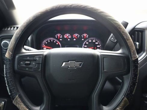 Used 2024 Chevrolet Silverado 1500 Custom Trail Boss w/ Realtree Special Edition image 17