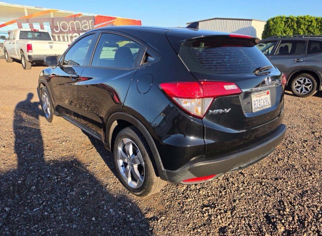 Used 2022 Honda HR-V LX image 3