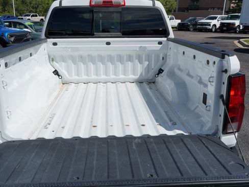 Used 2024 Chevrolet Colorado W/T w/ Safety Package AWD/4WD image 8