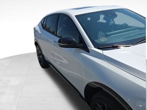 Used 2024 Buick Envista Sport Touring w/ Convenience I Package FWD image 7