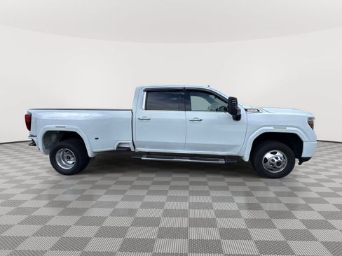 Used 2023 GMC Sierra 3500 Denali w/ Denali Ultimate Package AWD/4WD image 4