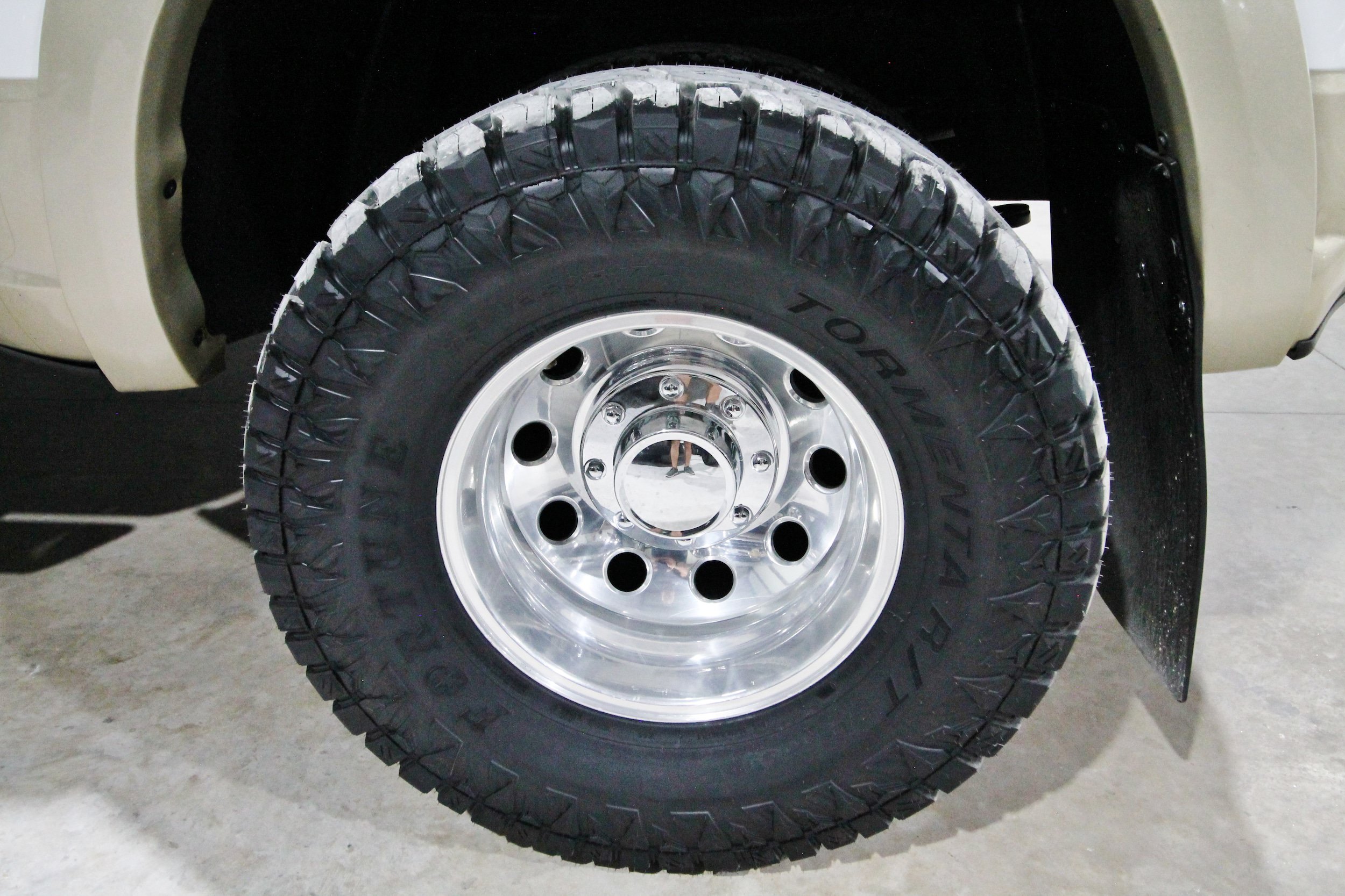 Used 2016 RAM 3500 Laramie Longhorn AWD/4WD image 16