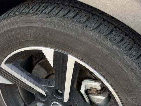 Used 2024 Nissan Sentra SV w/ All-Weather Package FWD image 23