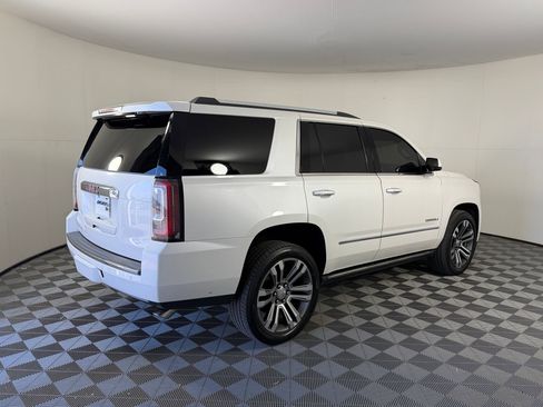 Used 2018 GMC Yukon Denali w/ Denali Ultimate Package AWD/4WD image 9