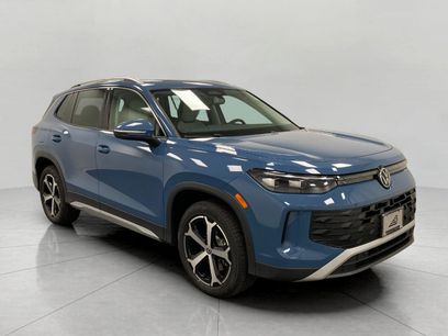 New 2025 Volkswagen Tiguan SE