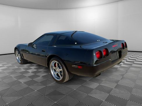 Used 1996 Chevrolet Corvette Coupe RWD image 7