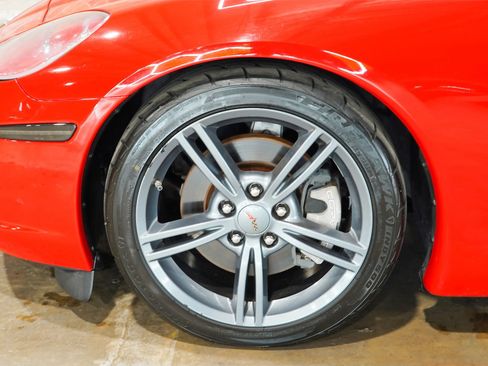 Used 2006 Chevrolet Corvette Coupe w/ Preferred Equipment Group RWD image 61