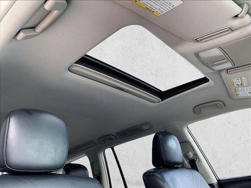 Used 2016 INFINITI QX80 Luxe w/ 22" Wheel Package image 17