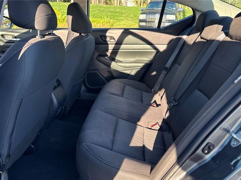 Used 2023 Nissan Altima 2.5 SV image 11