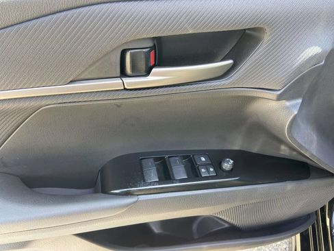 Used 2025 Toyota Camry SE w/ Multimedia Upgrade Package FWD image 15