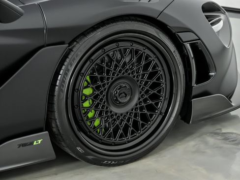 Used 2022 McLaren 765LT image 19