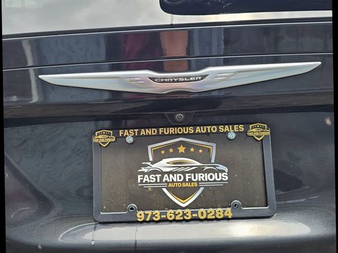 Used 2022 Chrysler Voyager LX FWD image 32