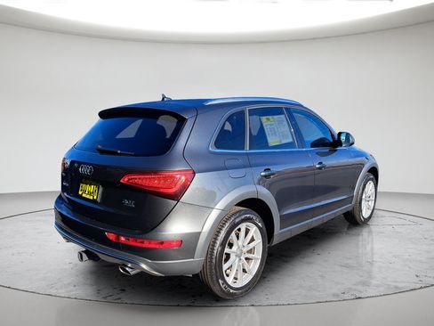 Used 2017 Audi Q5 2.0T Premium Plus w/ Technology Package AWD/4WD image 3