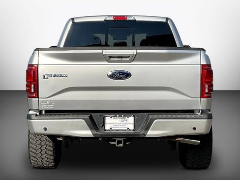 Used 2017 Ford F150 Lariat w/ Equipment Group 502A Luxury AWD/4WD image 5