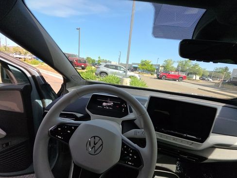 Used 2023 Volkswagen ID.4 Pro S Plus AWD/4WD image 13