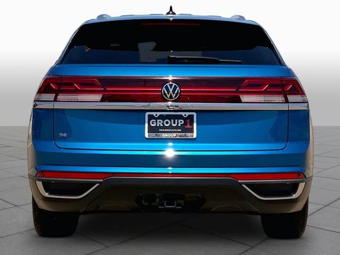 Used 2024 Volkswagen Atlas Cross Sport SE FWD image 5