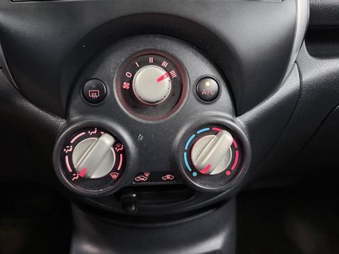 Used 2014 Nissan Versa Note SV FWD image 14