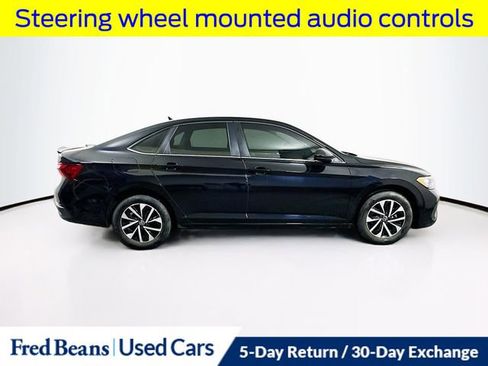 Used 2022 Volkswagen Jetta S image 9