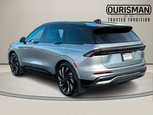 Used 2024 Lincoln Nautilus Reserve w/ Equipment Group 203A image 6