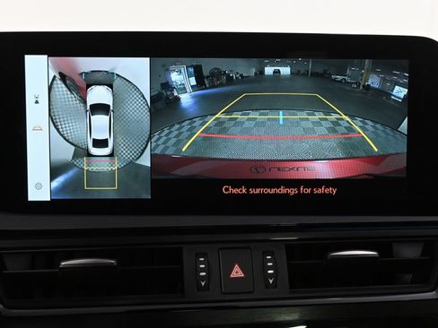 Used 2025 Lexus ES 350 Ultra Luxury FWD image 30