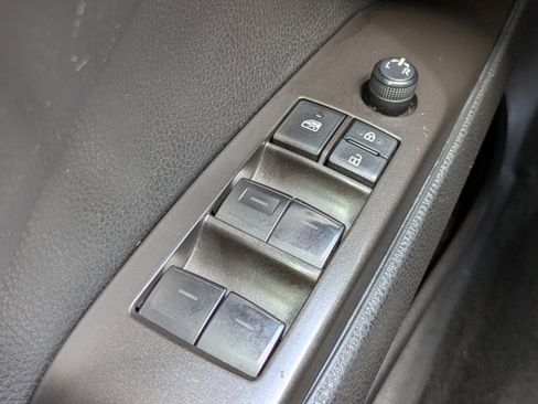 Used 2023 Toyota Camry LE image 27