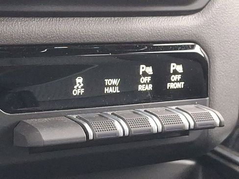 Used 2022 RAM 1500 Big Horn image 24