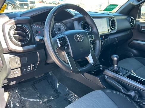 Used 2023 Toyota Tacoma TRD Off-Road image 7
