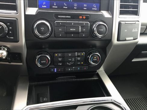 Used 2021 Ford F250 Lariat AWD/4WD image 33