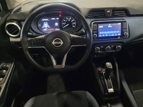 Used 2025 Nissan Versa SV FWD image 22