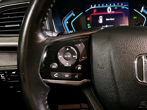 Used 2018 Honda Odyssey Touring image 24