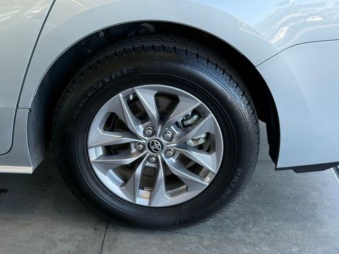 Used 2024 Toyota Sienna LE image 15