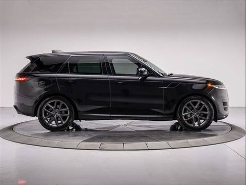 Used 2024 Land Rover Range Rover Sport SE AWD/4WD image 6