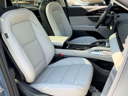 New 2026 Lincoln Nautilus Premier w/ Equipment Group 102A AWD/4WD image 6