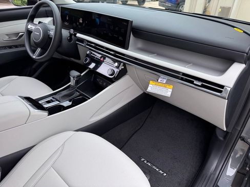 New 2026 Hyundai Tucson SEL Plus FWD image 17