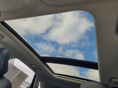 Certified 2017 Ford Edge SEL w/ Equipment Group 201A image 30