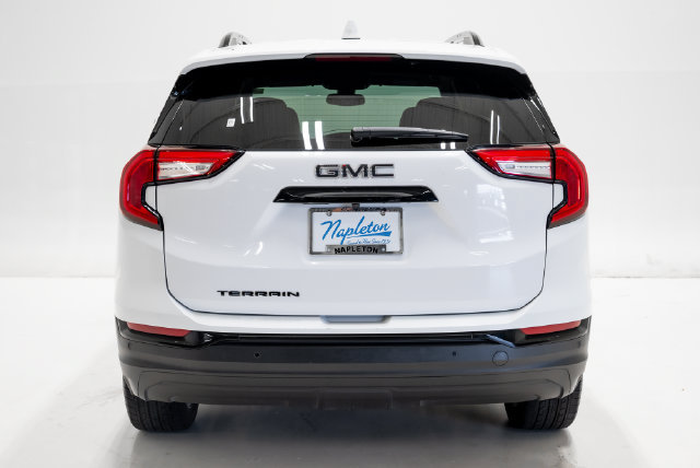 Used 2023 GMC Terrain SLE w/ Elevation Edition FWD image 30