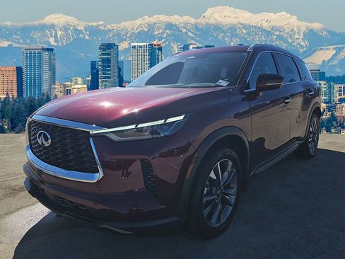 Certified 2024 INFINITI QX60 Luxe image 3