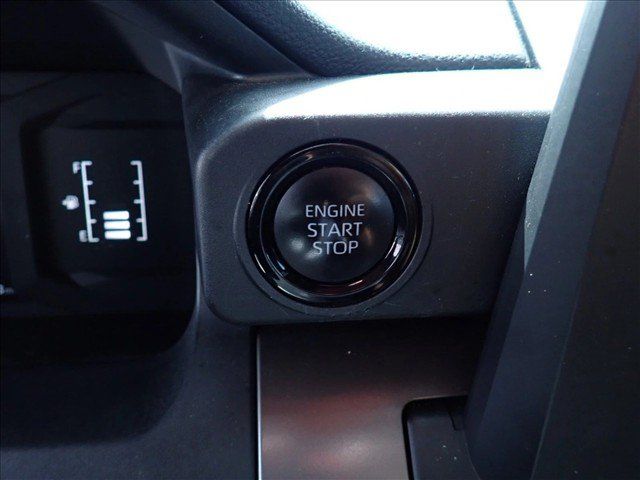 Certified 2024 Toyota Tacoma SR5 AWD/4WD image 20